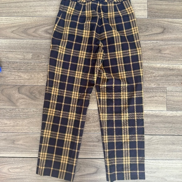 Aritzia Wilfred Size 2 | Plaid Trousers | Classic Tailored Look - Picture 4 of 5